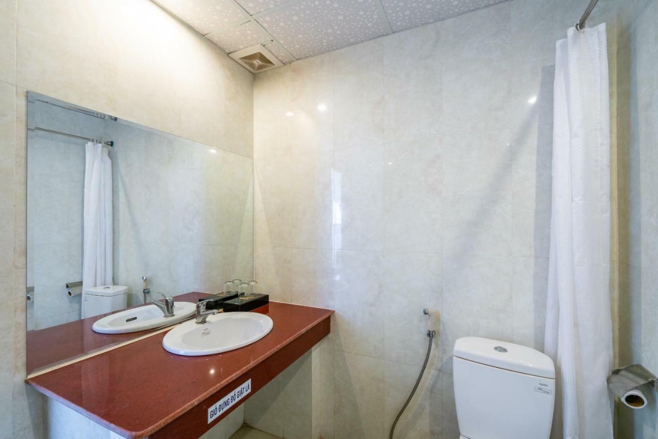 Oyo 375 Hoa Binh Hotel Đà Nẵng Extérieur photo