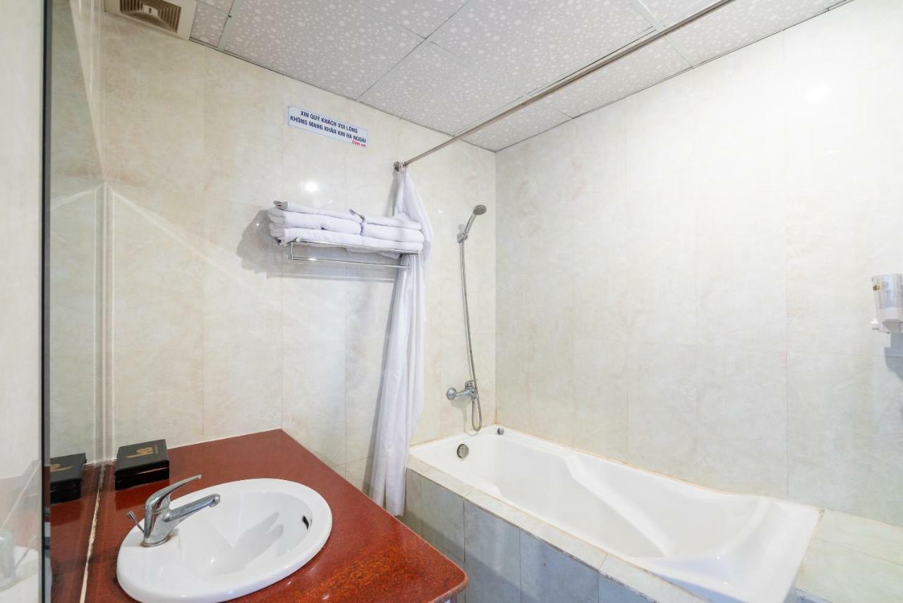 Oyo 375 Hoa Binh Hotel Đà Nẵng Extérieur photo