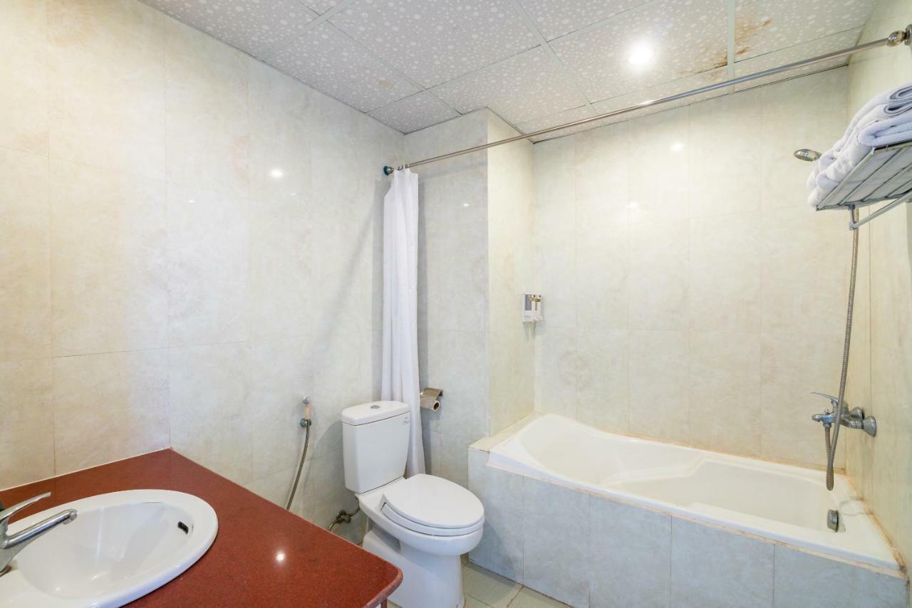 Oyo 375 Hoa Binh Hotel Đà Nẵng Extérieur photo